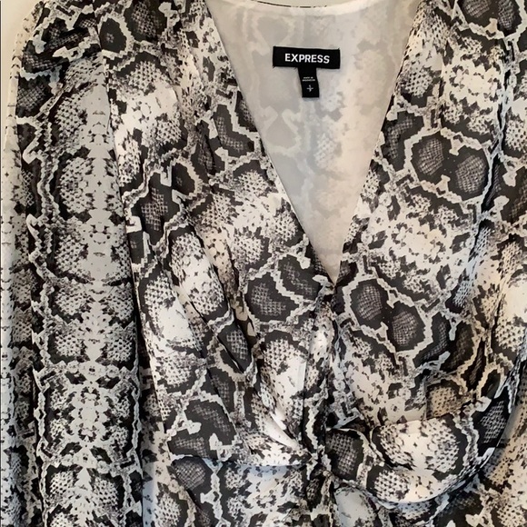 Express blouse - Picture 2 of 4